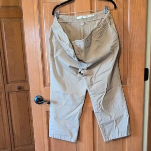Liz Claiborne Men's Tan Chinos